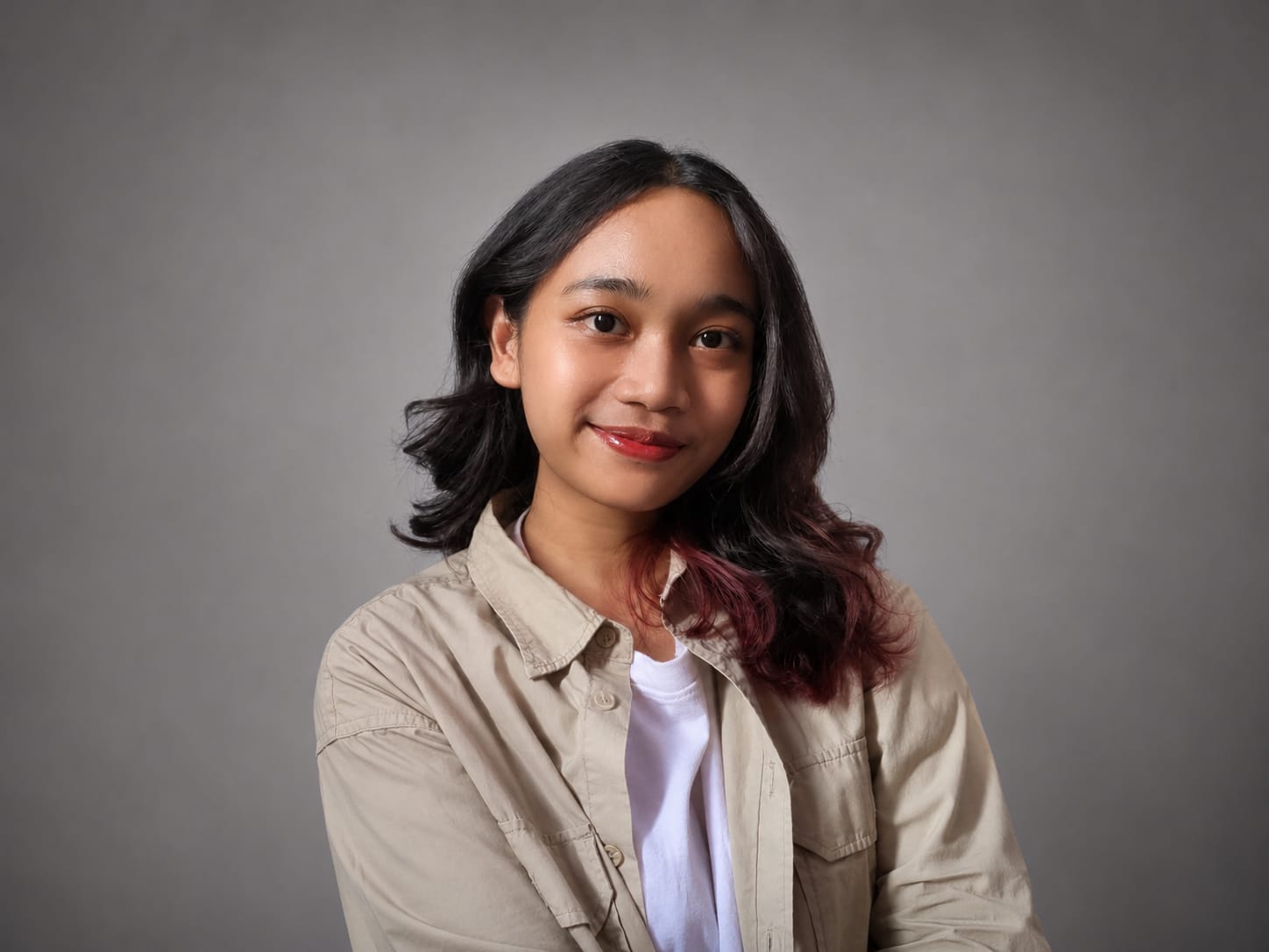 Tiara Sarah Saraswati, Teacher