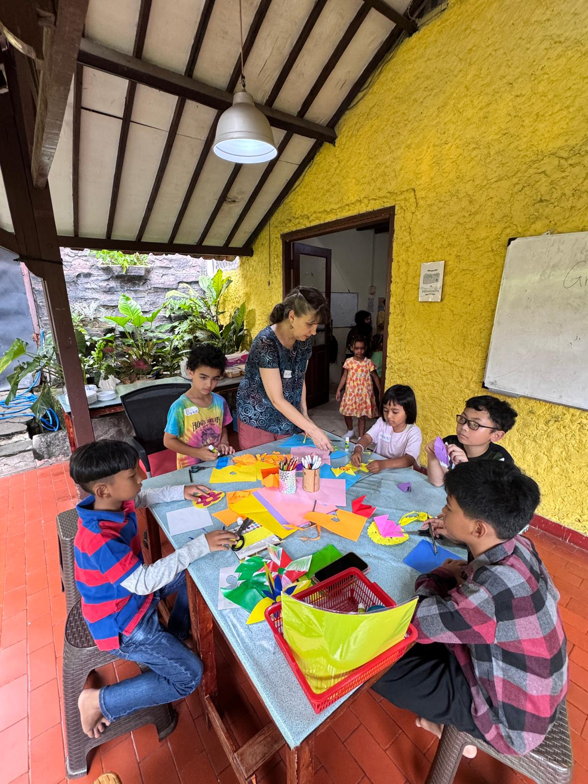 Art, craft and cultural exchange service project